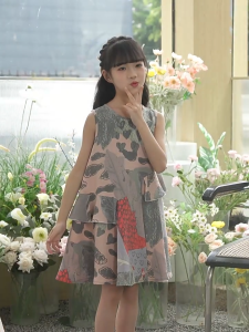 🌸 👧2025 ใหม่ล่าสุด! เด็กผู้หญิง ชุดเดรสสายเดี่ยวน่ารัก ลายดอกไม้ เจ้าหญิง ฤดูร้อน แฟชั่นเด็ก 👗