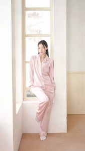 VIBES Pijama dài tay Lụa trơn cao cấp phom mới 2026 Long Sleeve Set