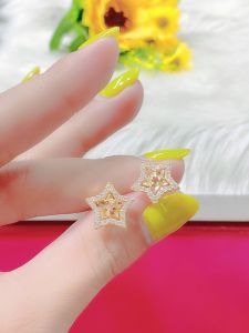 Đôi Bông Tai Nữ Sao 05 Cánh Đẹp Đính Đá Moissanite - Lokalo - Mang Y Vàng Thậ.t - Dễ Phối Thời Trang - Hàng Xuất Khẩu - Khuyên Tai Mạ Vàng 22622u100 edit3.5.23