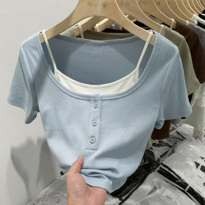 Dễ Thương Và Spicy Bé Gái Áo Thun Ngắn Tay Ôm Vừa Vặn Vuông Cổ Áo Áo Thun Nữ Thời Trang Thiết Kế Mùa Hè Phong Cách Mới Phiên Bản Hàn Quốc Mặc Văn Phòng