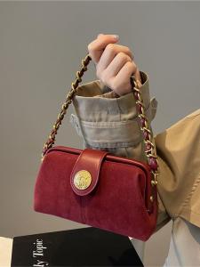 Elegant Bride Womens Crossbody Bag Red Wine Color Chain Underarm Bag Asymmetric American Retro Style Zipper Closure Bag