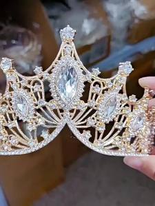 Bộ Trang Sức Cô Dâu Gồm 3 Món: Vương Miện Vòng Cổ Và Bông Tai Đính Đá Pha Lê Phụ Kiện Tóc Cưới Cổ Điển Làm Từ Hợp Kim Kẽm Dành Cho Nữ