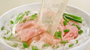 De nhat instant rice noodle beef flavor/ rice noodle chicken flavor