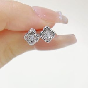 LAZO DIAMOND Lucky Petals Dancing Diamond Stud Earrings in 9k White Gold