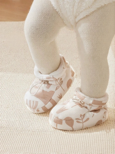 SHI YUE JIE JING | Warm Fleece-lined Soft Sole Baby Shoes 6-12 Months
