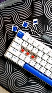 ROBOT WORKMATE IV Mechanical Wired Keyboard Gaming 63 Keys PBT Keycaps Original Garansi 1 Tahun