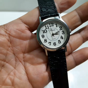 Đồng hồ đeo tay nam nữ Polaris Quartz size 33.7mm mặt trắng dây da đen kiểu cổ điển