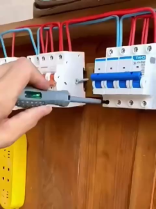 Bút thử điện cảm ứng không tiếp xúc kiểm tra dây đứt ngầm kiểm tra pha đo thông mạch Vít 2 Cạnh và 4 Cạnh