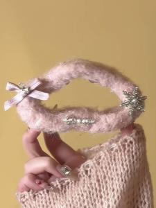 Premium Knitted Snowflake Hair Clip Fashionable Gray And Coffee Color Crochet Hair Accessories Korean Style Hair Gripper