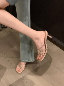SHÉII | Dép Nuốt Cao Gót 8cm Đế Vuông Dây Pha Lê