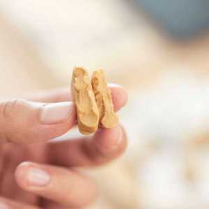 ลูกอมขิงที่เดินได้ลูกอมขิงรสขิงรสขิงเข้มข้นขนมนมหอม200กรัมของครอบครัวเก่า