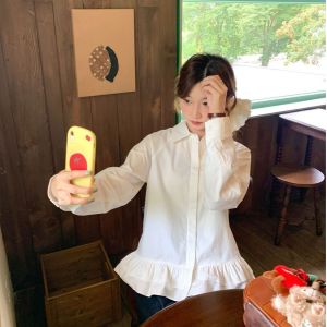 เสื้อเชิ้ตแขนยาวสีขาว ทรงเข้ารูป ดีไซน์ไม่สมมาตร ขอบใบไม้ ทรงเข้ารูป สำหรับผู้หญิง เสื้อเชิ้ตสไตล์ใหม่ฤดูใบไม้ร่วง 2025