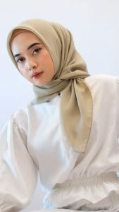 Glamour Hijab - Plain Square | Hijab Segi Empat Polycotton Jahit Tepi