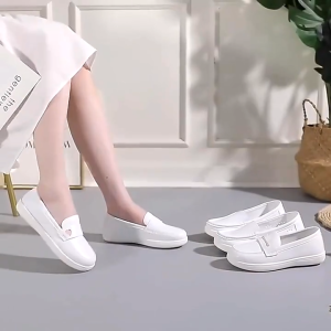 Female nurses white flat bottom anti slip casual lightweight comfortable white shoes