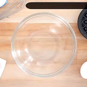 COD Mini Electric Waffle Maker Non-Stick Pan Portable Home Mini Breakfast Machine Kitchen Accessory