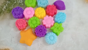 SET 10 KHUÔN SILICON HÌNH HOA 5 CM DÙNG ĐỂ HẤP BÁNH BỎ DA LỢN ĐỔ RAU (NHIỀU MẪU )