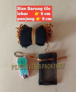 Sarung tile souvenir untuk minyak misik kecil & gunting kuku kecil/isi 50 pcs