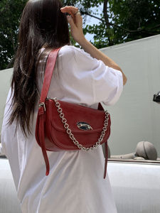 Fatty Red Shoulder Crossbody Bag Womens New 2025 Fashion Ins Small Batch Chain Handbag Casual Lock Closure PU Leather Bag