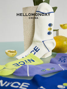 ถุงเท้าสีฟ้า Hello Monday ไคลน์สำหรับผู้ชายและผู้หญิงตัวอักษรน่ารักหน้ายิ้มใส่ด้านนอกแฟชั่น INS รุ่นที่นิยมในโลกออนไลน์