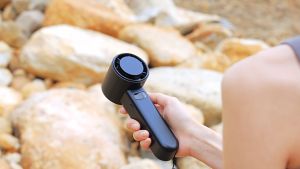 F83 Ceramic Semiconductor Refrigeration Mini Handheld Electric Fan with 100 Gears Stepless Speed Turbofan