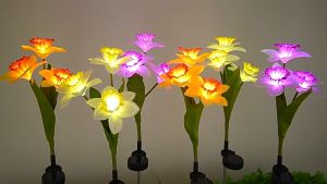 Đèn trang trí năng lượng mặt trời hoa thủy tiên tích kiệm điện bóng siêu sáng chống thấm nước - DA3160