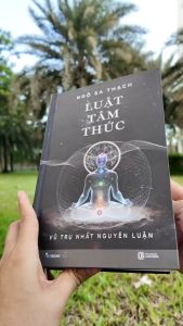 Luật Tâm Thức Tập 2 - Vũ Trụ Nhất Nguyên Luận (bìa mềm)