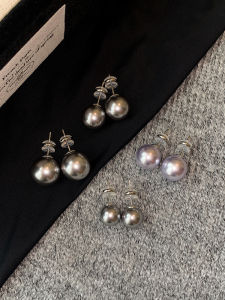 CAFFTI | Aurora Finish Gray Tahitian Black Pearl Earrings