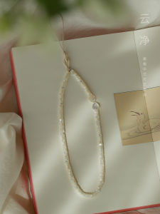 Original Design Natural Shell Heart Shaped Mobile Phone Chain Hand Strap Creative Gift for Girls Unique Small Audience Design