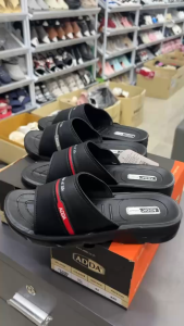 รองเท้าแตะ ADDA รองเท้าผู้ชาย รองเท้าพื้นหนา สี สีเทา แดง Size 39-45 รุ่น 7C15 (K28)