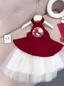 Set đồ trung thu bé gái áo yếm gấm đỏ hình thỏ ngọc phối chân váy lưới mềm dáng xòe dài cho bé - Life Style 4U