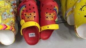 CrocsFanClub - Sục classic lucky charms Nam Nữ Pbx21 - hàng xịn xò