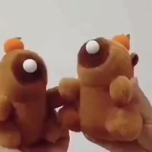 1-20PCS Plush Persimmon Wagging Tail Capybara Key Pendant Cute Plush Keychain Plush Doll Toy Schoolbag Pendant Gift Pendant