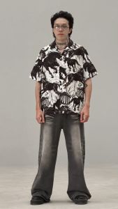 BUXUZIMA เสื้อฮาวาย ลายม้า Skeleton horse Hawaiian Shirt (สีขาว)