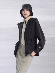 Guvet | Elegant Black Outdoor Commuter Womens Waist-accentuated Jacket