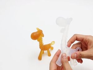 Payoe Set Mainan Gigitan Bayi Bentuk Jerapah Teether Nanosilver Lucu Bpa Free Kotak