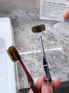 FH-C1324 Penutup Kepala Sikat Gigi Portable Pelindung Sikat Gigi Model Jepitan Transparan / Cover