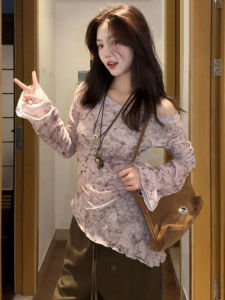 เสื้อยืดแขนยาวทรงสลิมฟิตสไตล์เกาหลีย้อนยุคสำหรับผู้หญิง ฤดูใบไม้ร่วง เสื้อชั้นในสุดเก๋ ทรงไม่สมมาตร ระบายอากาศได้ดี แขนยาว ปกติ