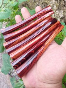 Pipa cangklong kayu gaharu merah tidak wangi