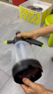 Spray Bottle High Pressure For Car wash  Gardening Home  Tinted Solvent Chemical Cuci Aircond  Tool Pump Bottle  2000ML AAA PRODUCT