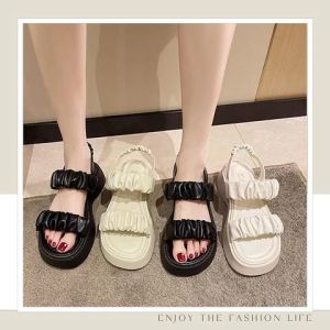 LKfashion ว้าวมาก รองเท้าแฟชั่นผู้หญิง เสริมส้น 1.5 นิ้ว ดีไซน์สวยสไตล์เกาหลี ราคาคือดี มีมา 3 สี 3 ไซซ์ สาวๆคนไหนยังไม่มี รีบสั่งก่อนหมดน๊า