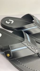 PROMO Sandal Sneakers Kulit Jepit Pria Casual Style Fashio Terbaru Hitam Pekat