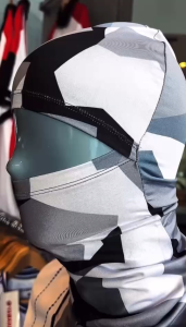 Dr.Jones โม่งสำหรับใส่ขับขี่มอเตอร์ไซค์ ป้องกันรังสี UV และมลภาวะ ดีไซน์ลายพรางสีเขียวและเทา ทนทานและสะดวกสบาย