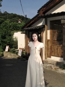 Zhao Youzhen Cream Praise High-End Acetate Vintage Personality V-neck Gauze Sleeve Bright Line Design Waist-cinching Dress