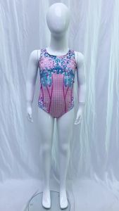 Taylor Swift's Stage Performance Outfit & Accessories: A Guide