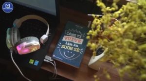 Sách: Công Ty Vui Vẻ Làm Ăn Suôn Sẻ - Chiến Lược Tâm Lí Học Tích Cực Giúp Tăng Năng Suất Nơi Công Sở