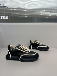 Casual Dad Shoes Mens 2025 New Style Comfortable Breathable Mesh Increase Height Versatile Internet Celebrity Hit Sports Shoes