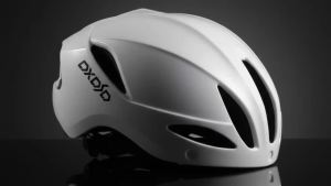PJT Ultra-Light Bicycle Helmet Lightweight PC Shell & EPS Foam Construction Cycling Helmet MTB 15 Ventilation Vents Bike Helmet