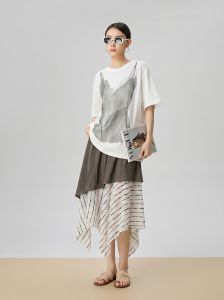 GULILI | Printed T-shirt and Asymmetrical Hem Skirt Womens Set