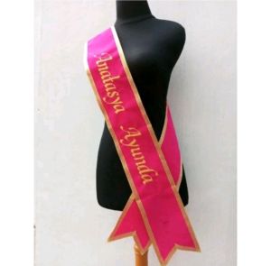 SELEMPANG WISUDA ANAK TK SD SMP SMA FREE BORDIR NAMA SESUAI KEINGINAN UNTUK ANAK LAKI-LAKI DAN PEREMPUAN PROSES 1HARI LANGSUNG JADI