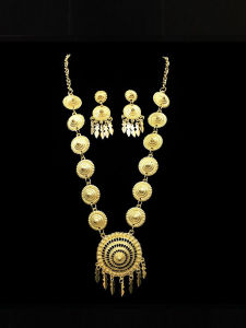 สร้อยคอยาวจี้สไตล์ชนเผ่าแนววินเทจของแท้แบบใหม่ต่างหูชนเผ่าไตประเทศไทยเครื่องประดับแบบห้อยสำหรับกิจกรรมการแสดง